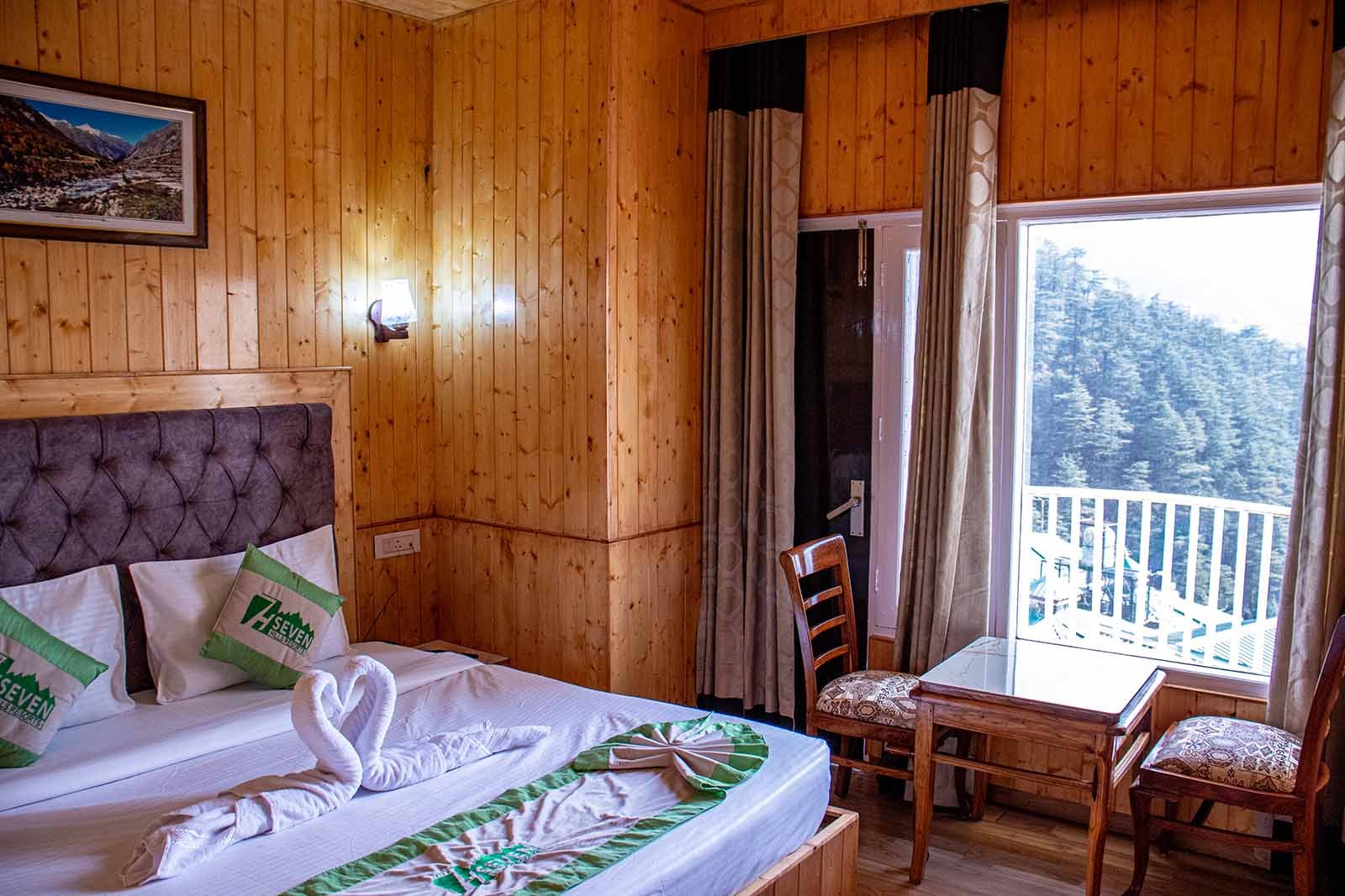 Deluxe Room Balcony12