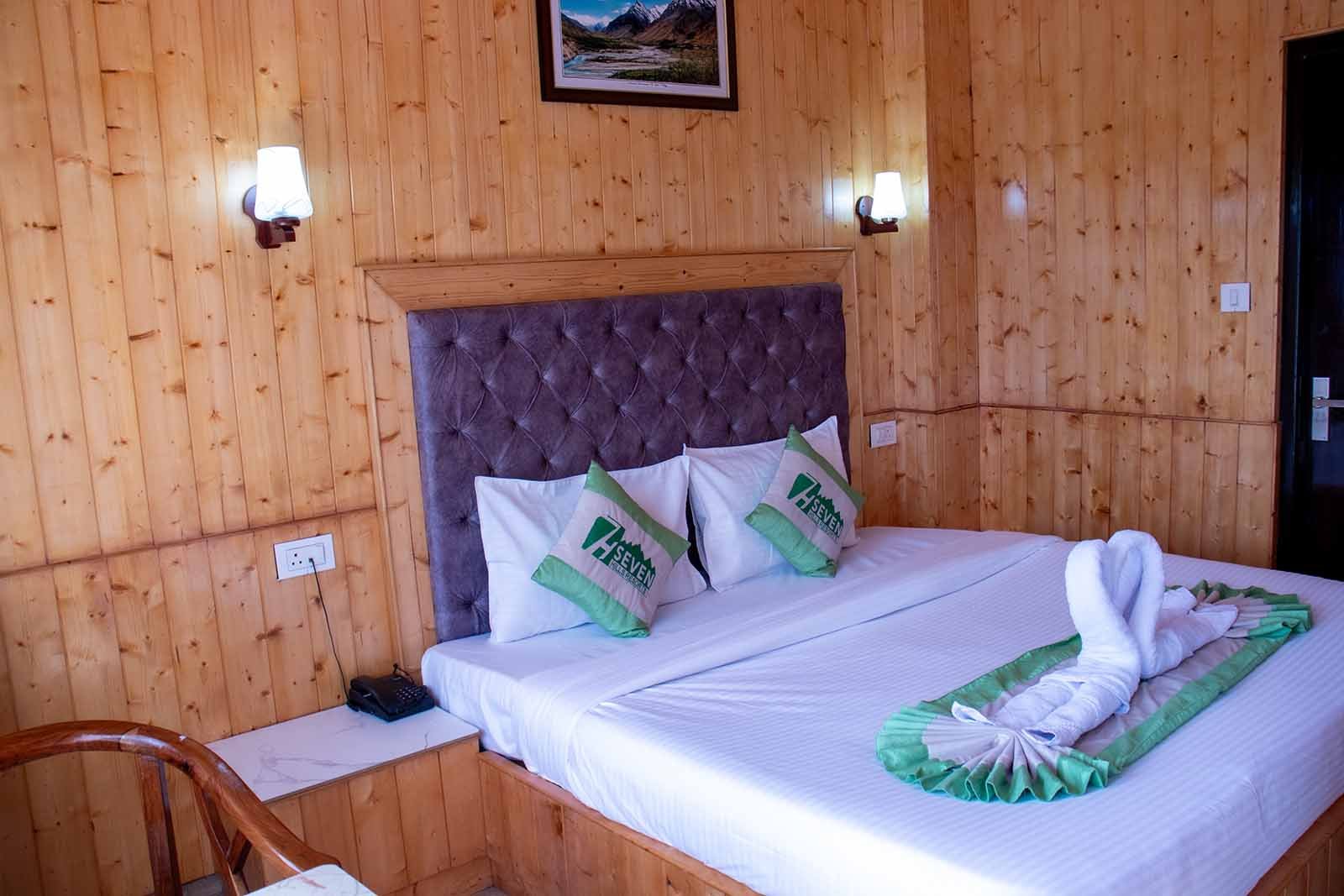 Deluxe Room Balcony7