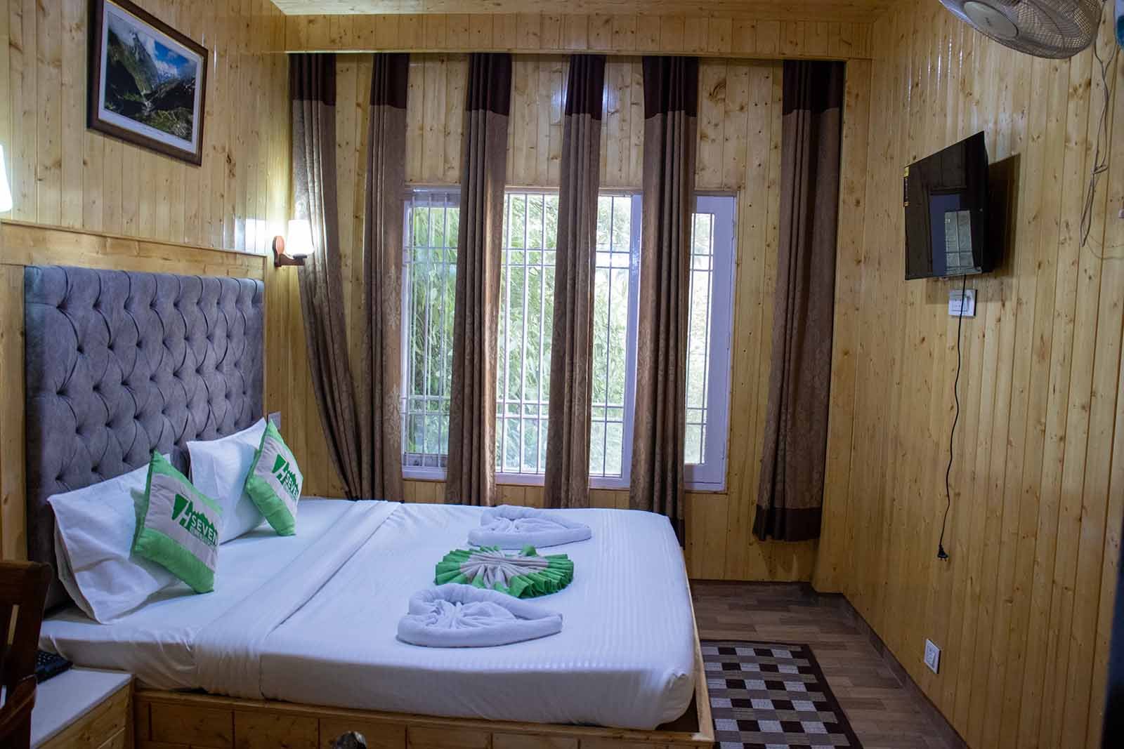 Standard Room4