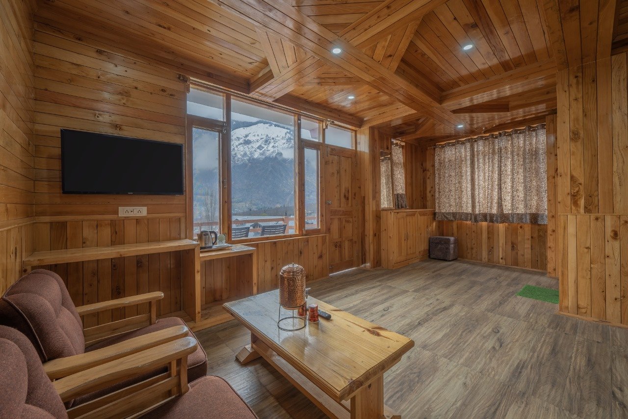 SevenHills Manali8